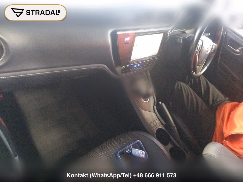 TOYOTA AURIS HYBRID, miniaturka 4