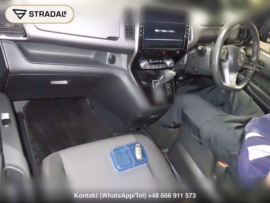 NISSAN SERENA 5D XV, miniaturka 4