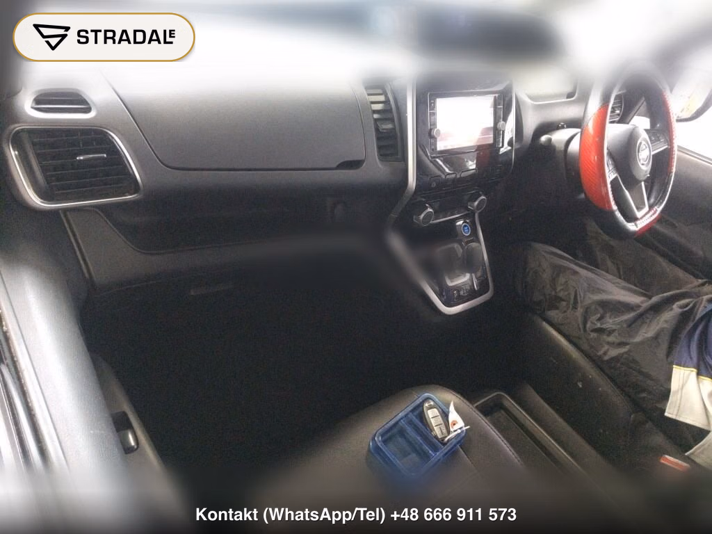 NISSAN SERENA 5D E-POWER XV, miniaturka 4