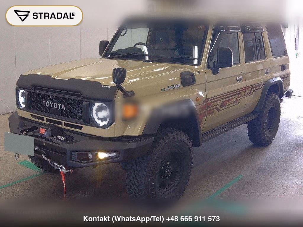 TOYOTA LAND CRUISER 70 5D 4WD AX, miniaturka 5