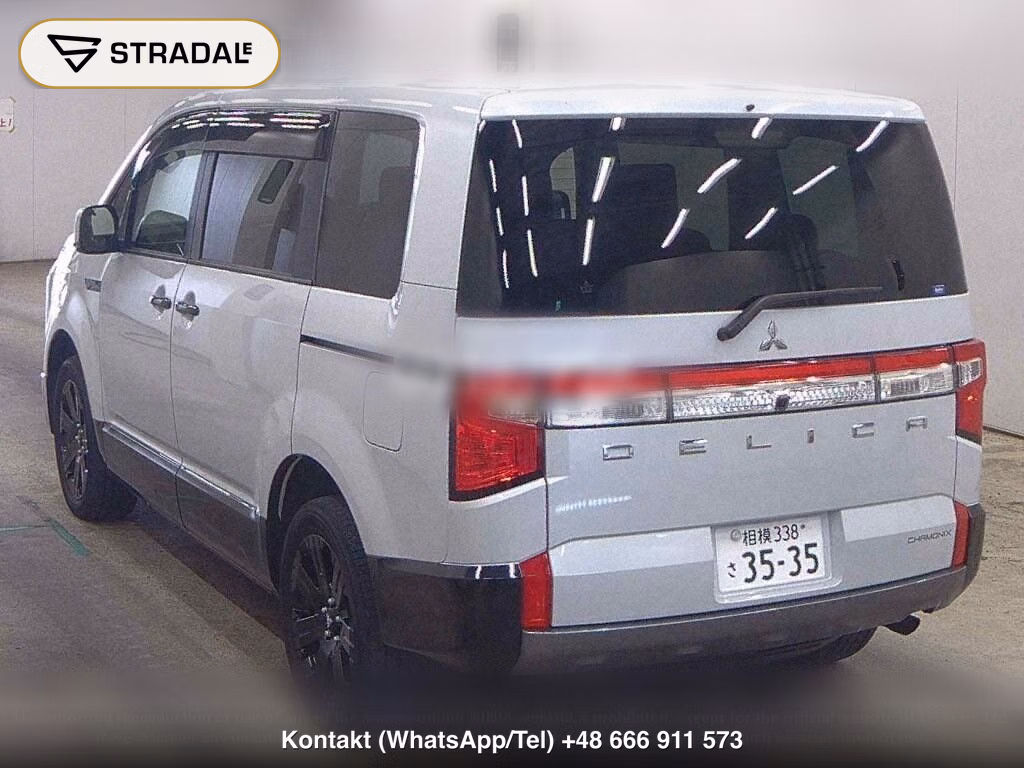MITSUBISHI DELICA D:5 4WD CHAMONIX, miniaturka 3