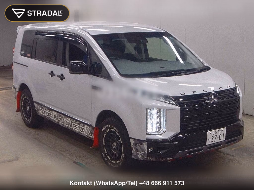 MITSUBISHI DELICA D:5 4WD CHAMONIX, miniaturka 2