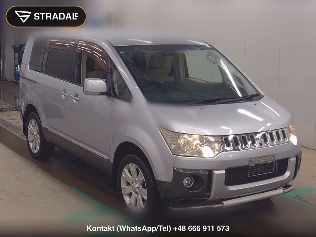 MITSUBISHI DELICA D:5 4WD G NAVI PACKAGE 2009, aukcja z Japonii, zdjęcie 1