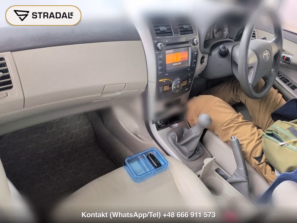 TOYOTA COROLLA AXIO G, miniaturka 4