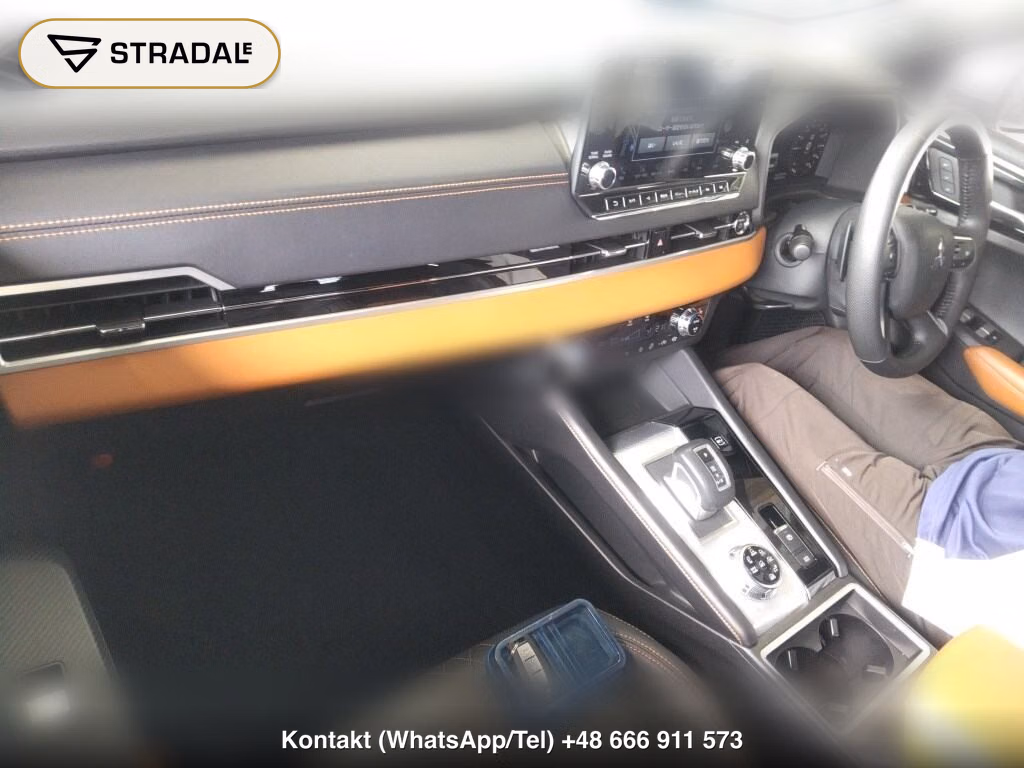 MITSUBISHI OUTLANDER PHEV 4WD P, miniaturka 4