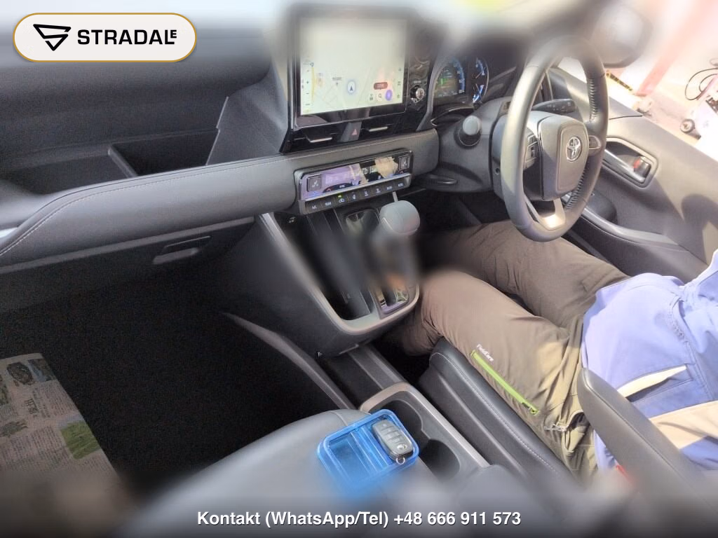 TOYOTA NOAH HYBRID S-Z, miniaturka 4