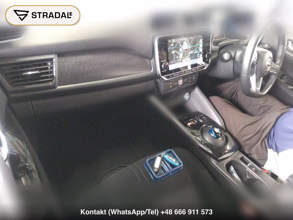 NISSAN LEAF X V SELECTION, miniaturka 4
