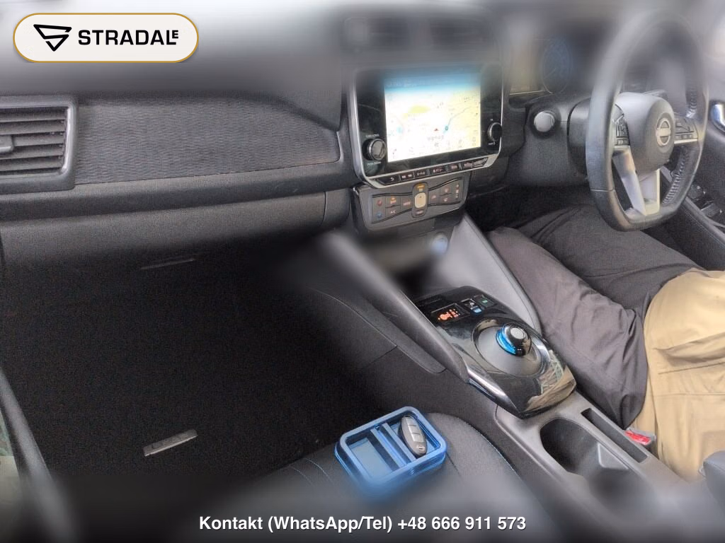 NISSAN LEAF X, miniaturka 4
