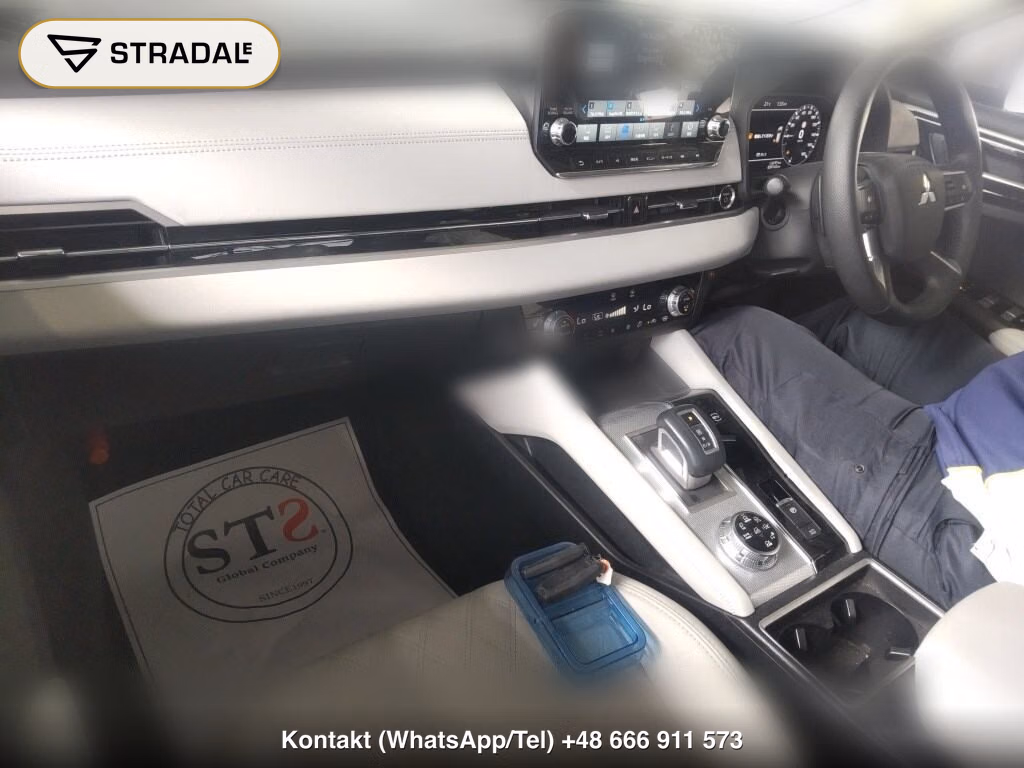 MITSUBISHI OUTLANDER PHEV 4WD P, miniaturka 4