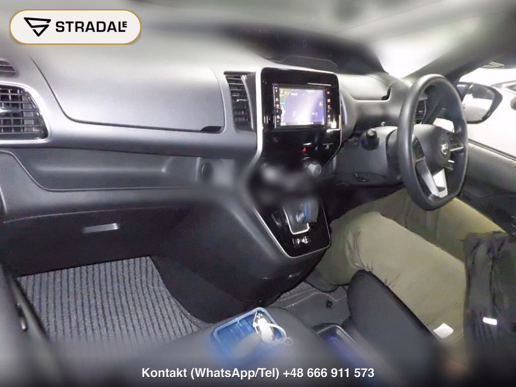 NISSAN SERENA 5D E-POWER XV, miniaturka 4