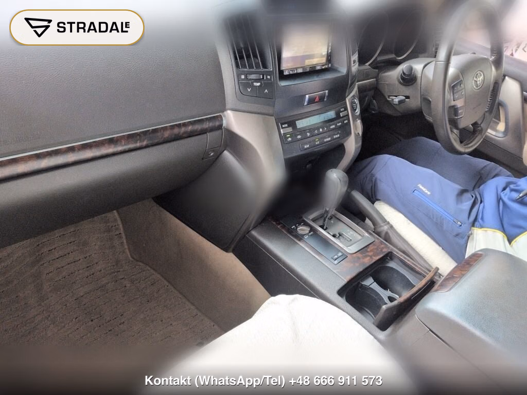 TOYOTA LAND CRUISER 4WD AX, miniaturka 4