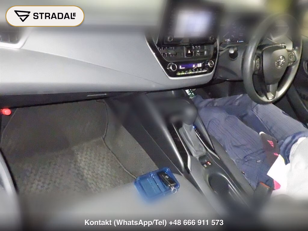 TOYOTA COROLLA 4D 4WD HYBRID G-X, miniaturka 4