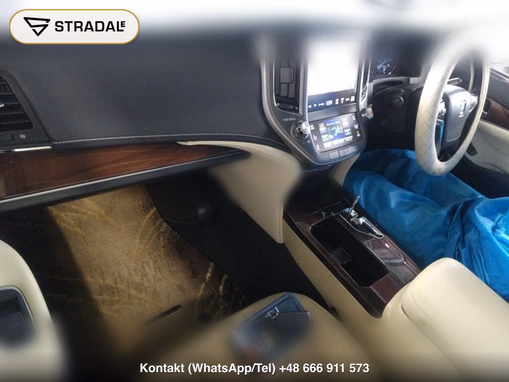 TOYOTA CROWN HYBRID ROYAL SALOON, miniaturka 4