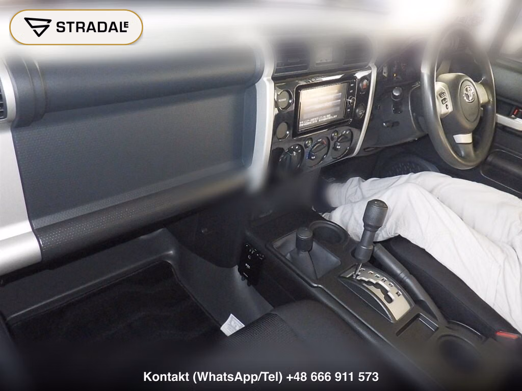 TOYOTA FJ CRUISER 4WD BASE GRADE, miniaturka 4