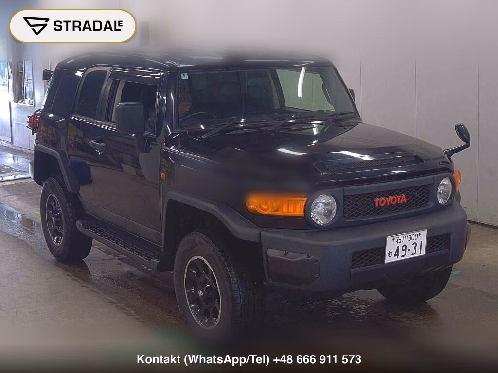 TOYOTA FJ CRUISER 4WD BLACK COLOR PACKAGE 2013, aukcja z Japonii, zdjęcie 1