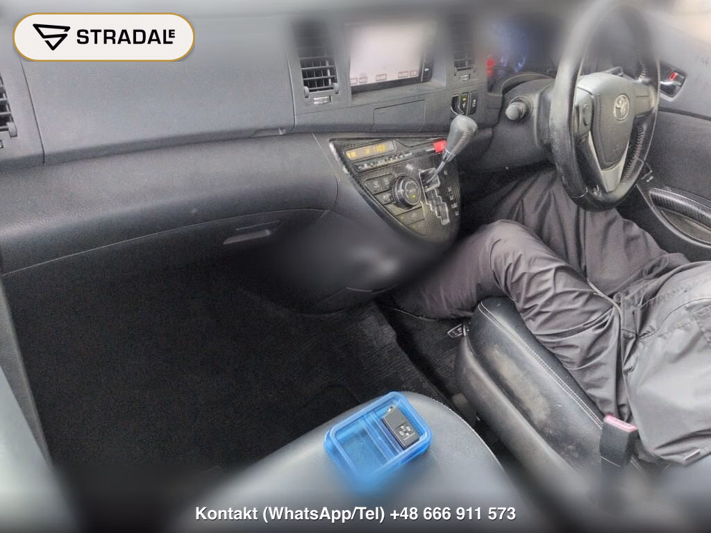 TOYOTA ISIS PLATANA V SELECTION NOIR, miniaturka 4