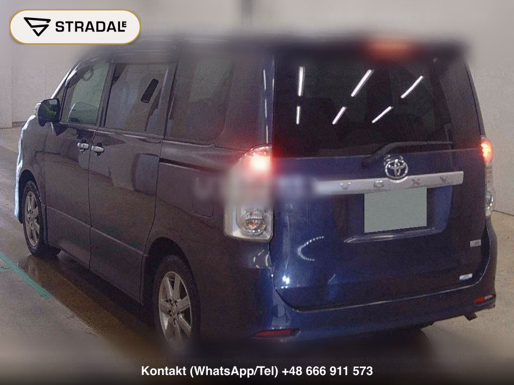 TOYOTA VOXY, miniaturka 3