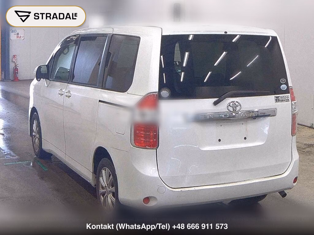 TOYOTA NOAH, miniaturka 3