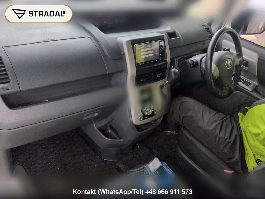 TOYOTA NOAH SI, miniaturka 4