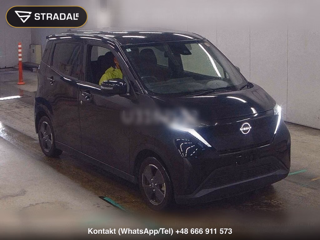 NISSAN SAKURA G, miniaturka 2