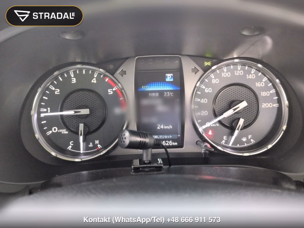 TOYOTA HILUX 4D 4WD Z, miniaturka 4