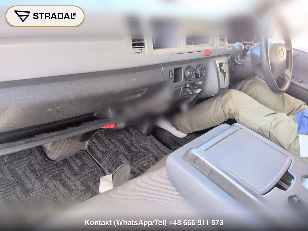 TOYOTA HIACE COMMUTER 4D 4WD SUPER LONG DX, miniaturka 4