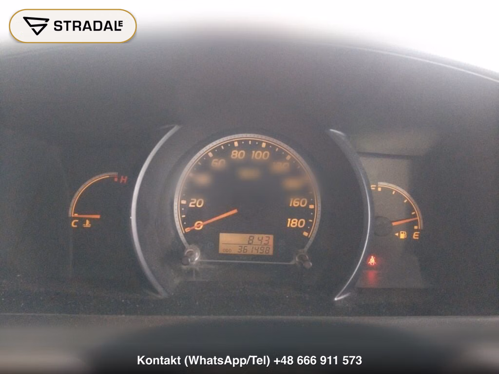 TOYOTA HIACE VAN 5D 4WD DX, miniaturka 4