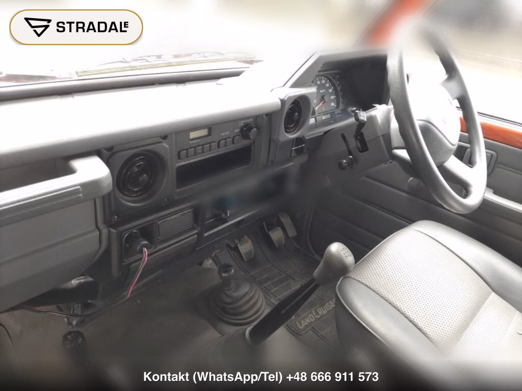 TOYOTA LAND CRUISER 70 4D 4WD OTHERS, miniaturka 4