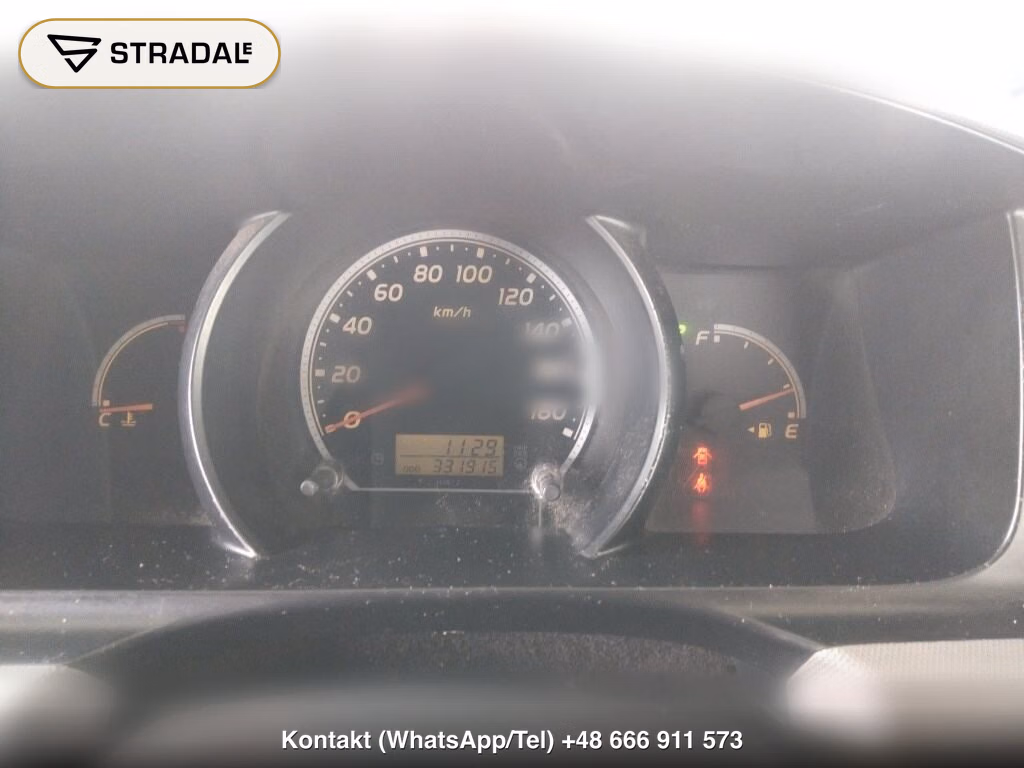 TOYOTA HIACE VAN 4D DX, miniaturka 4