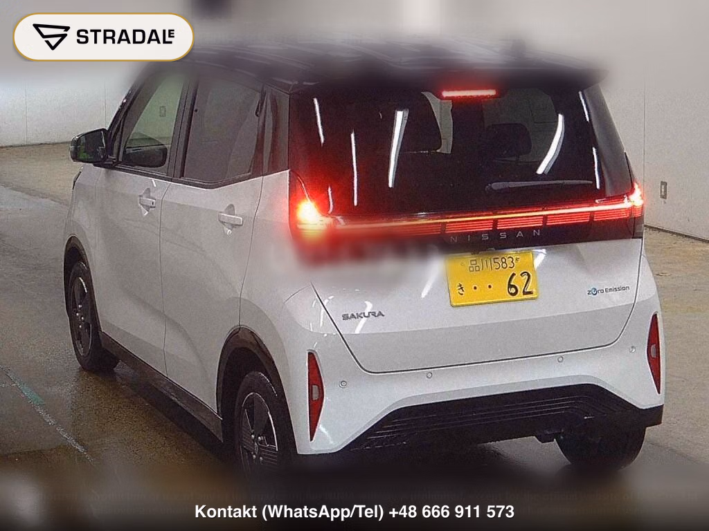 NISSAN SAKURA G, miniaturka 3