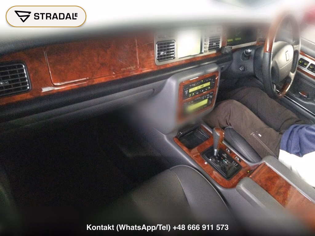 TOYOTA CENTURY 4D STANDARD VERSION, miniaturka 4