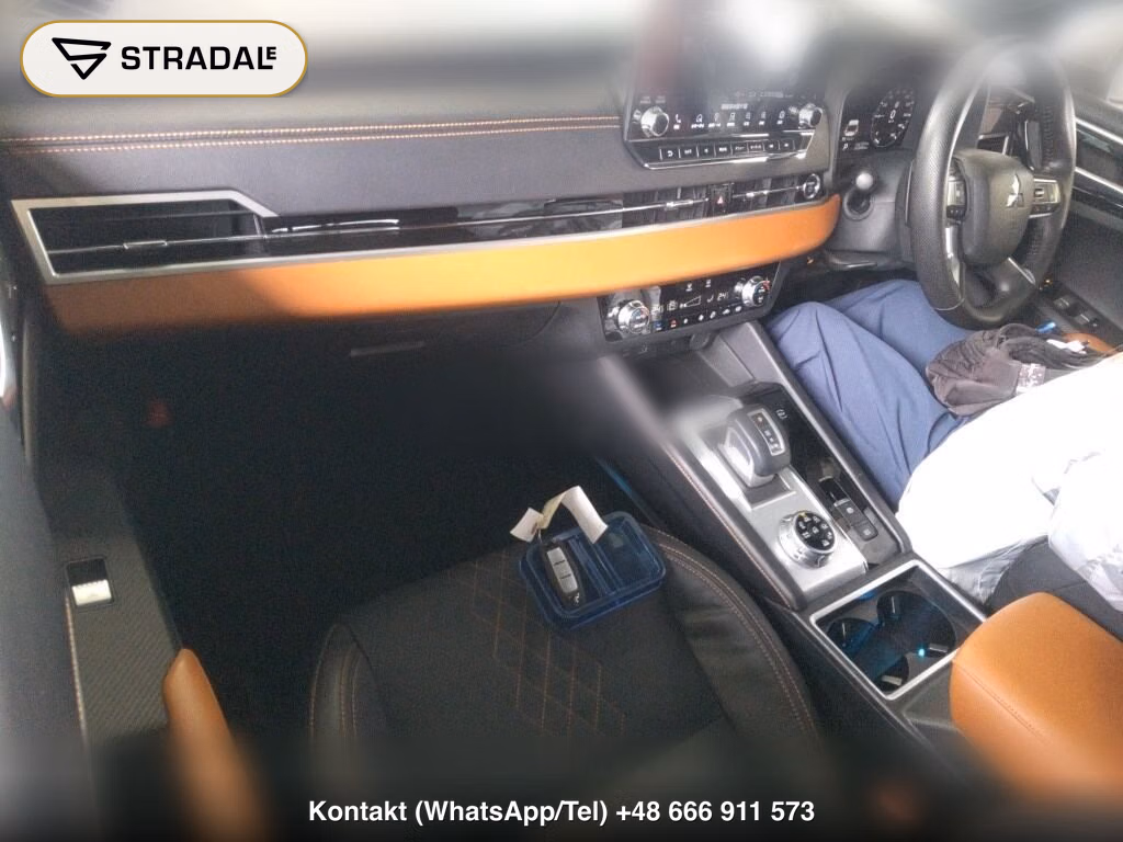 MITSUBISHI OUTLANDER PHEV 4WD P, miniaturka 4