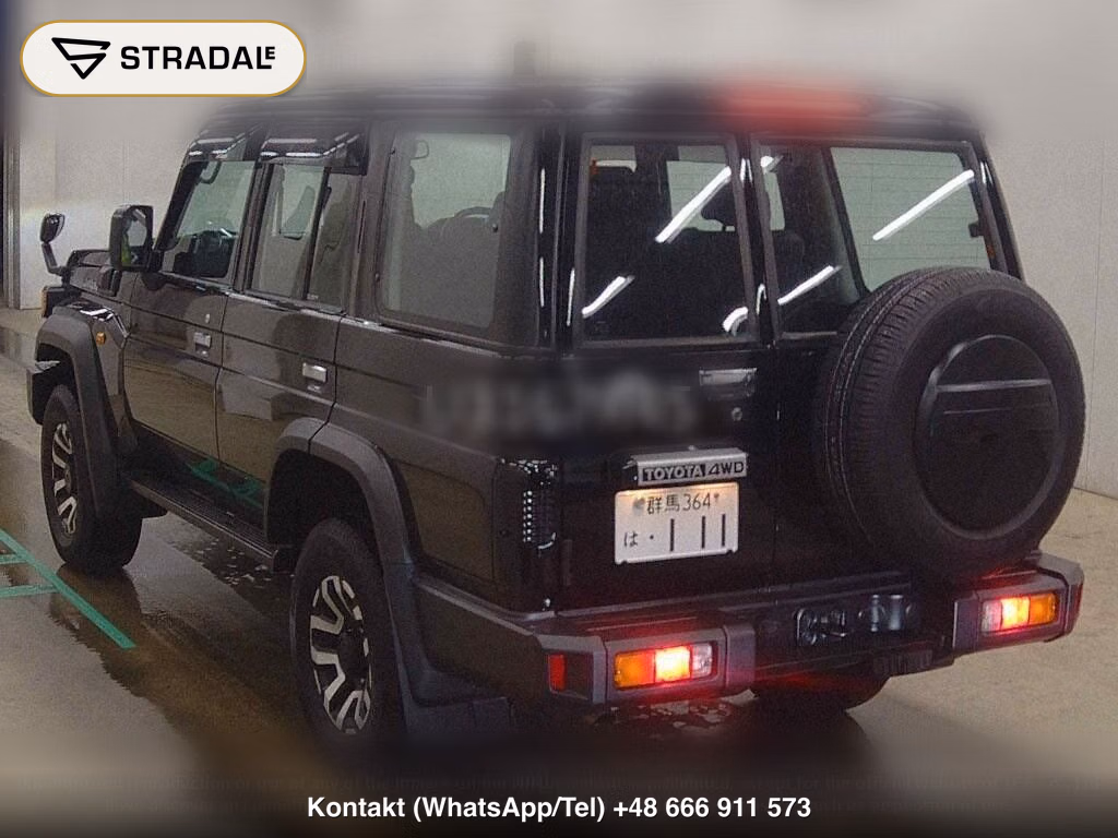 TOYOTA LAND CRUISER 70 5D 4WD AX, miniaturka 3