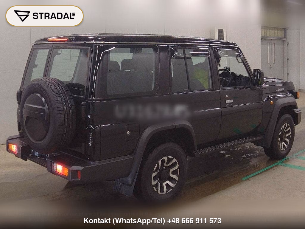 TOYOTA LAND CRUISER 70 5D 4WD AX, miniaturka 6