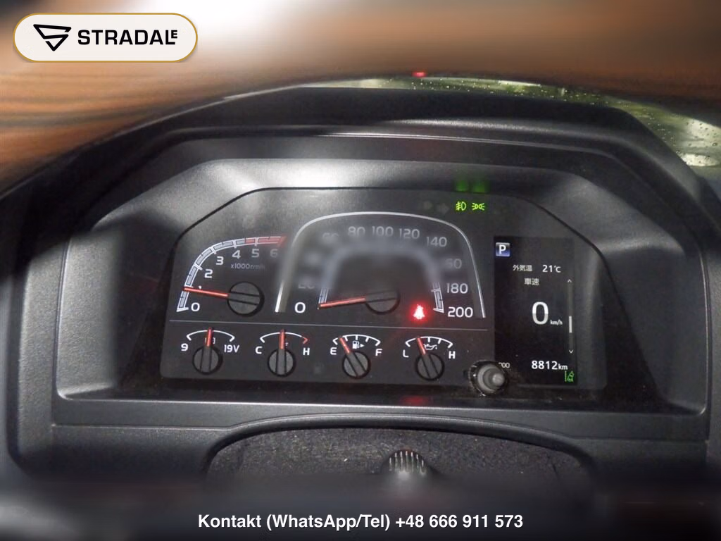 TOYOTA LAND CRUISER 70 5D 4WD AX, miniaturka 7