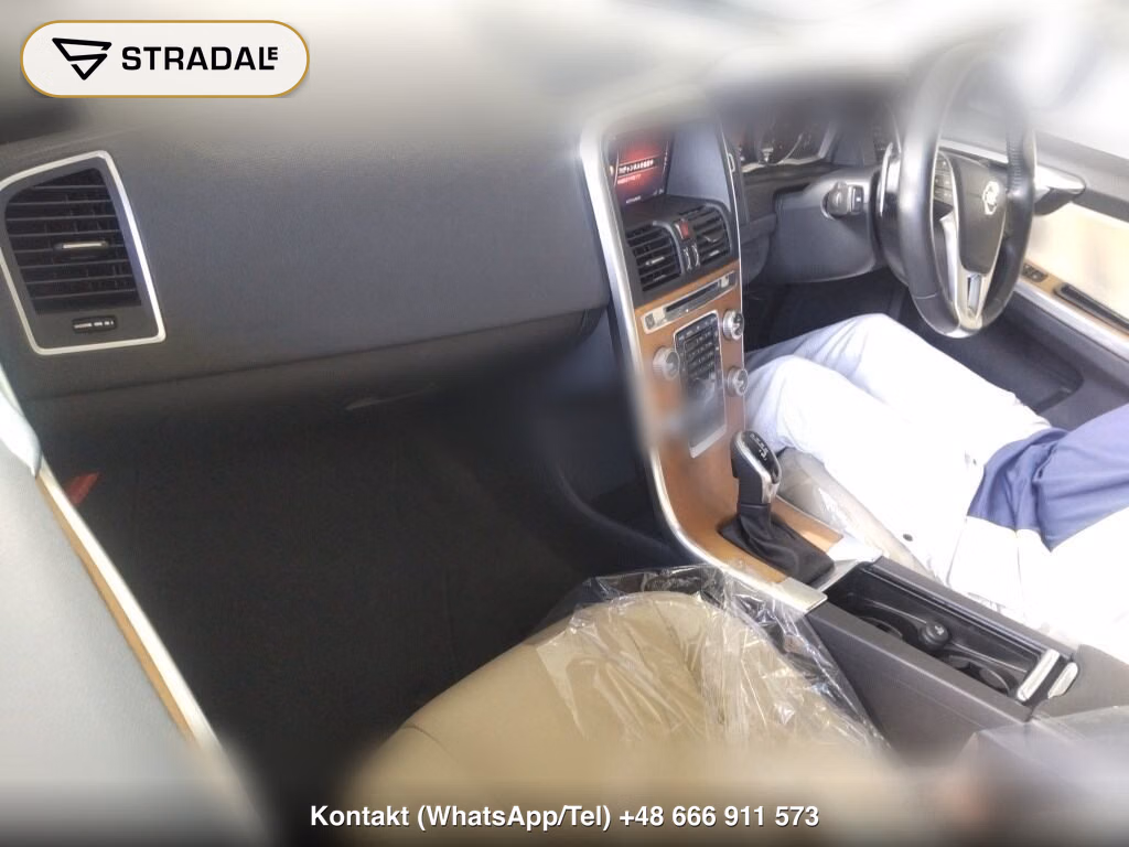 VOLVO XC60 D4 CLASSIC, miniaturka 4