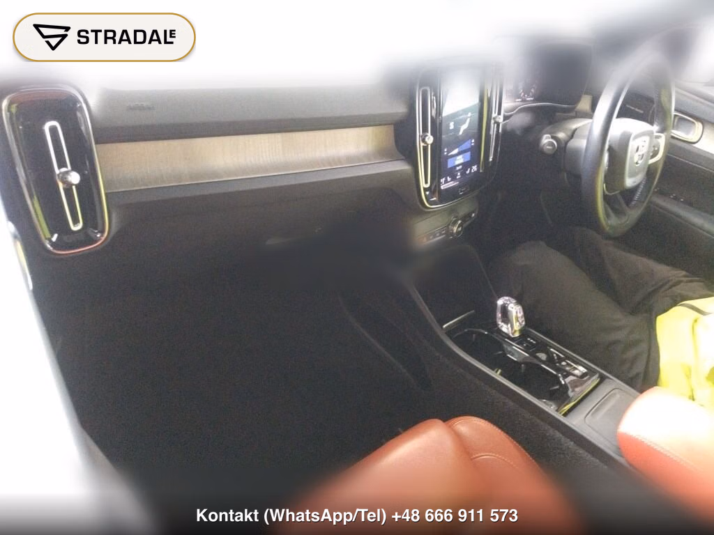 VOLVO XC40 4WD T4 AWD INSCRIPTION, miniaturka 4