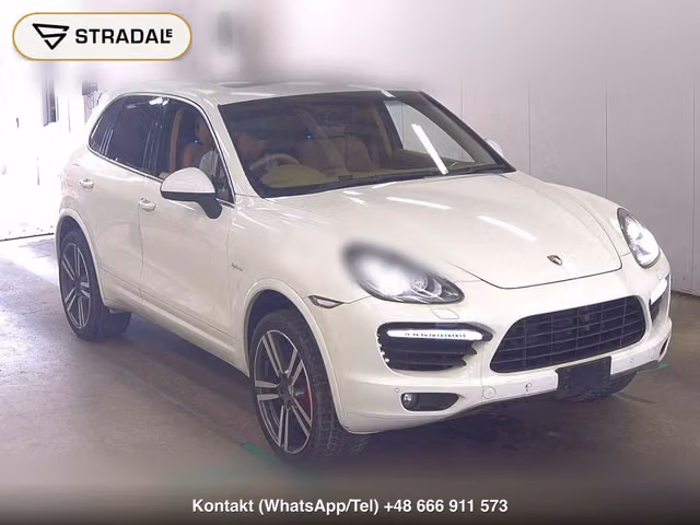 PORSCHE CAYENNE 4WD S HYBRID 2011, samochód z aukcji Japonii