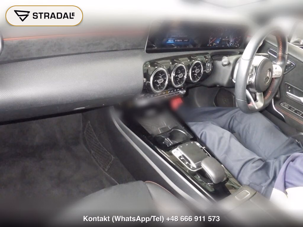 MERCEDES BENZ A-CLASS A200D AMG LINE, miniaturka 4