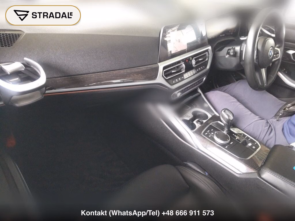 BMW 3 SERIES 4D 320I M SPORT, miniaturka 4