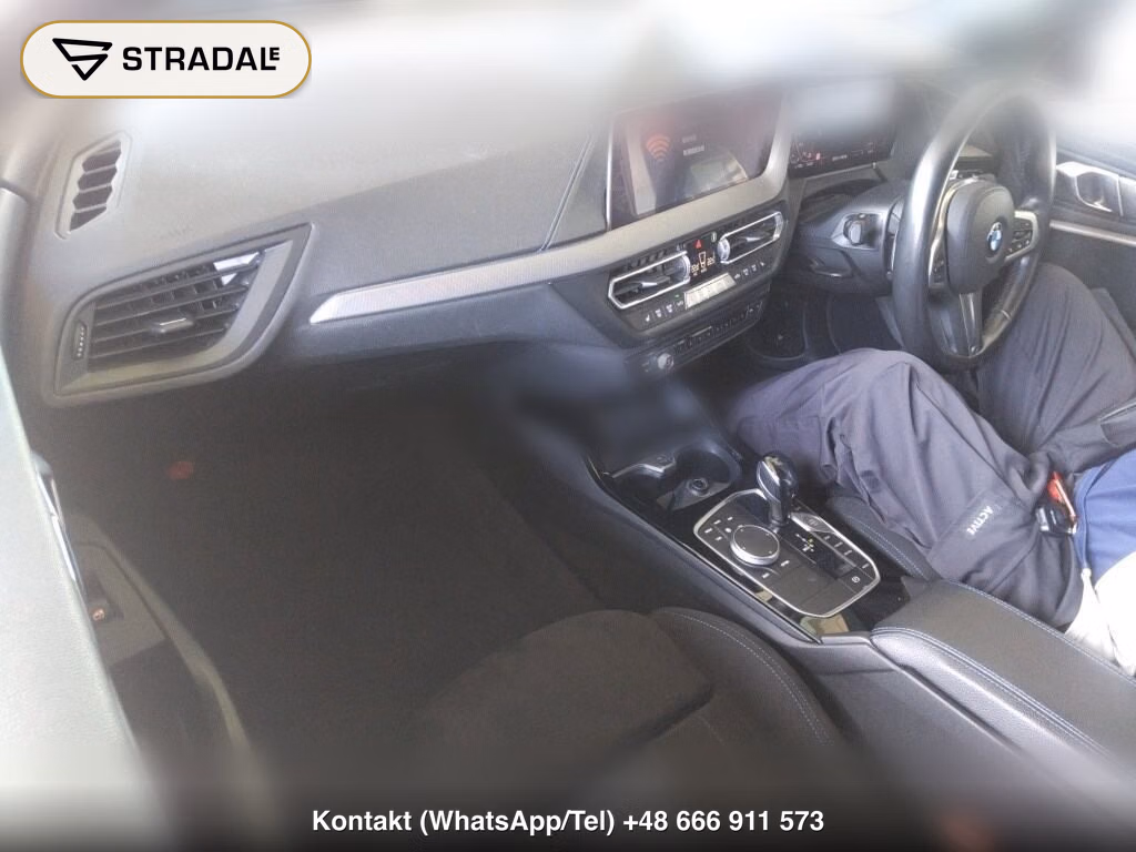 BMW 1 SERIES 5D 4WD M135I XDRIVE, miniaturka 4