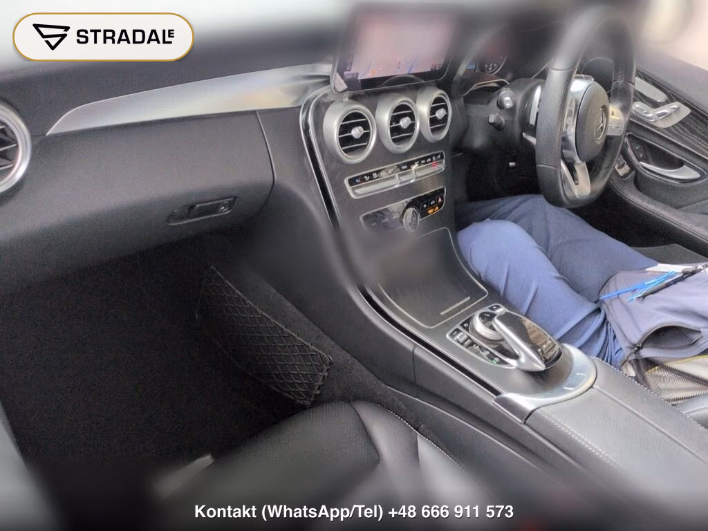 MERCEDES BENZ C-CLASS 4D C180 AVANTGARDE AMG LINE, miniaturka 4