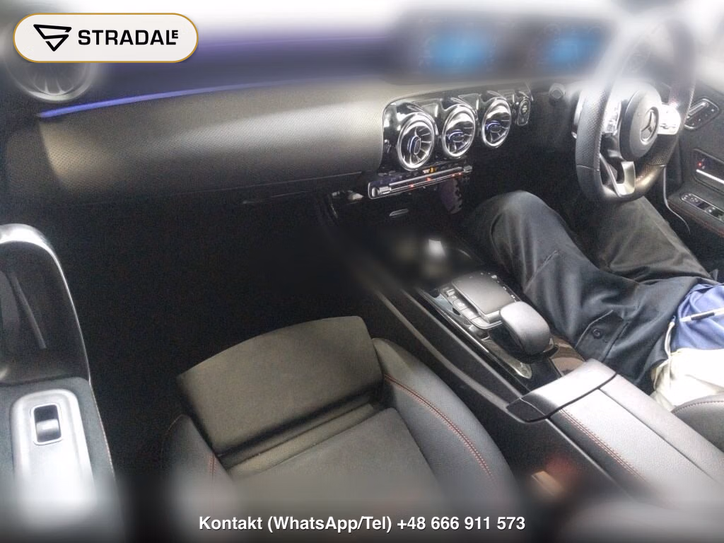 MERCEDES BENZ A-CLASS A200D AMG LINE, miniaturka 4