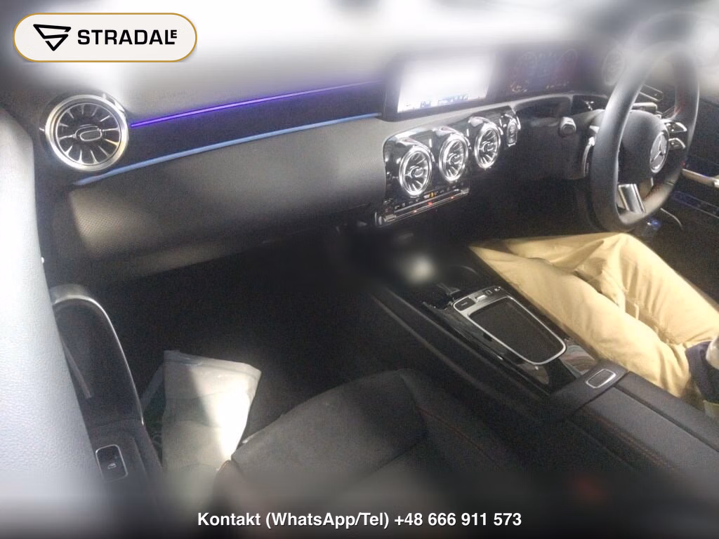 MERCEDES BENZ A-CLASS SEDAN A200D SEDAN AMG LINE, miniaturka 4
