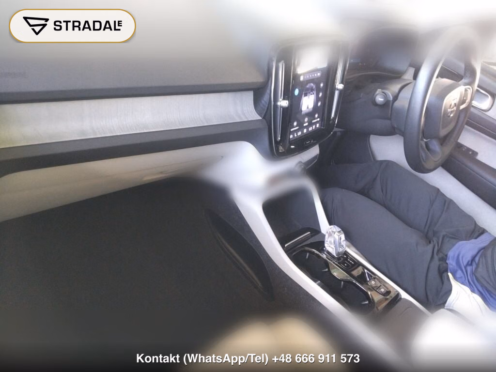 VOLVO XC40 4WD ULTIMATE B4 AWD, miniaturka 4
