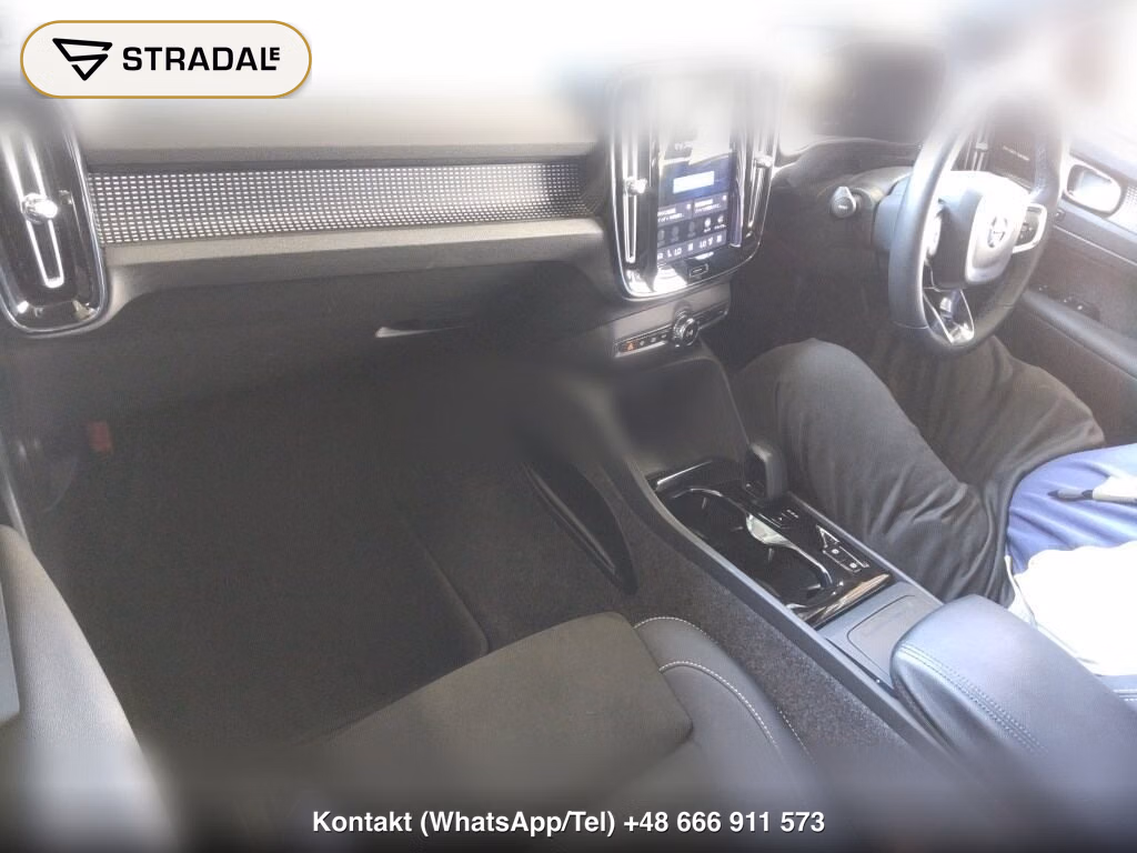 VOLVO XC40 4WD ULTIMATE B4 AWD DARK EDITION, miniaturka 4