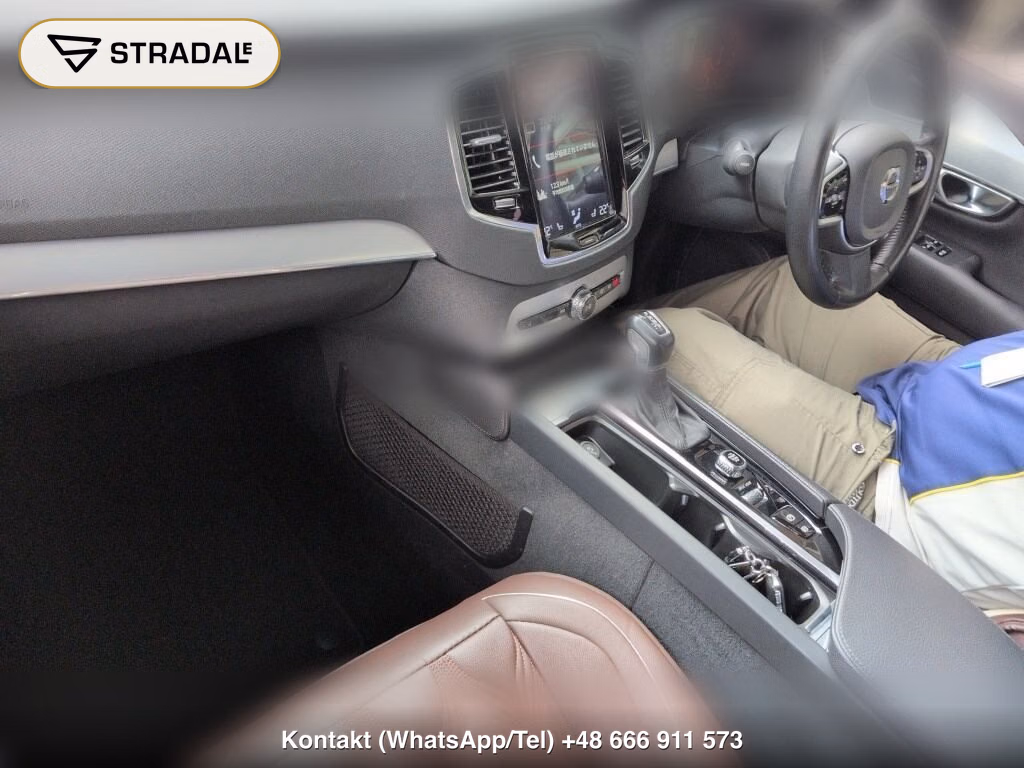 VOLVO XC90 4WD D5 AWD MOMENTUM, miniaturka 4