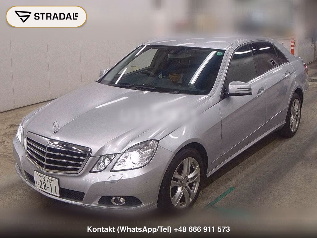 MERCEDES BENZ E-CLASS 4D E300, miniaturka 5