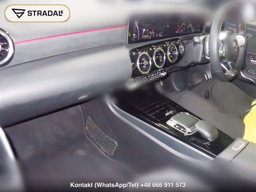 MERCEDES BENZ A-CLASS A200D AMG LINE, miniaturka 4