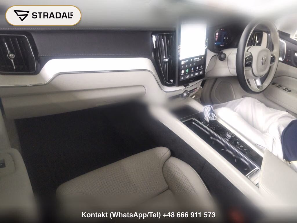 VOLVO XC60 4WD ULTRA B5 AWD, miniaturka 4